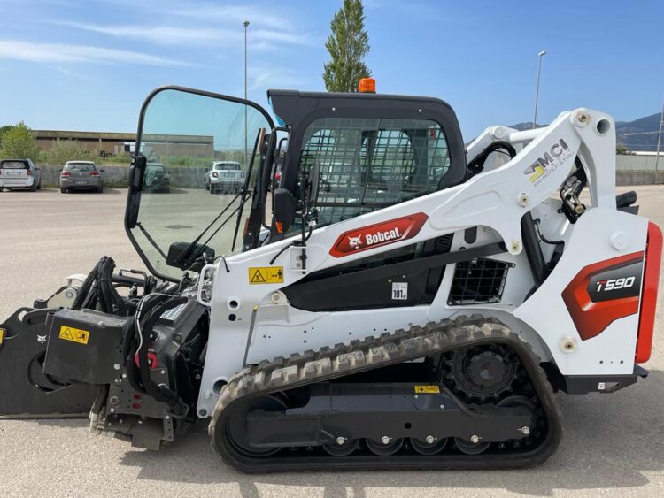 Bobcat_T590
