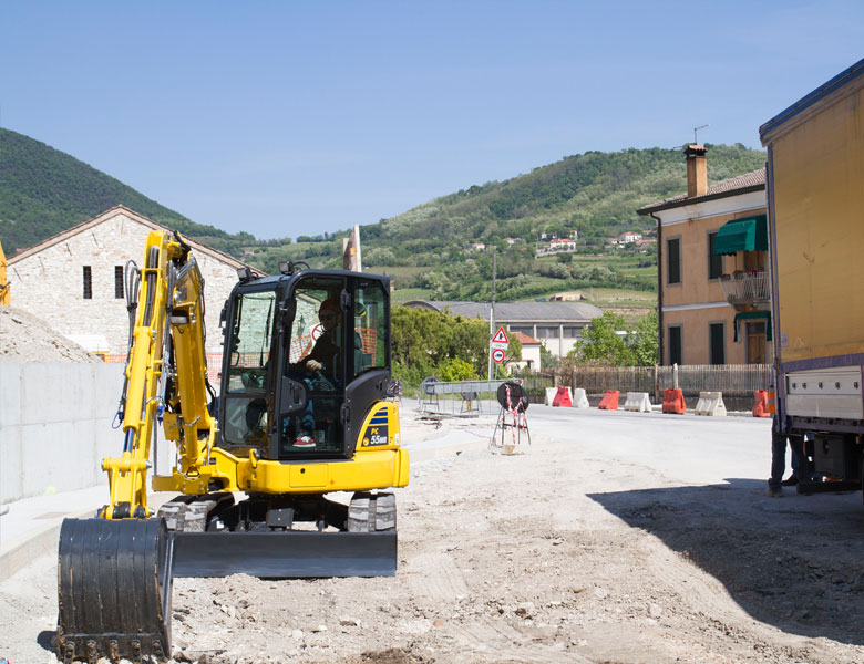 komatsu_PC55MR52