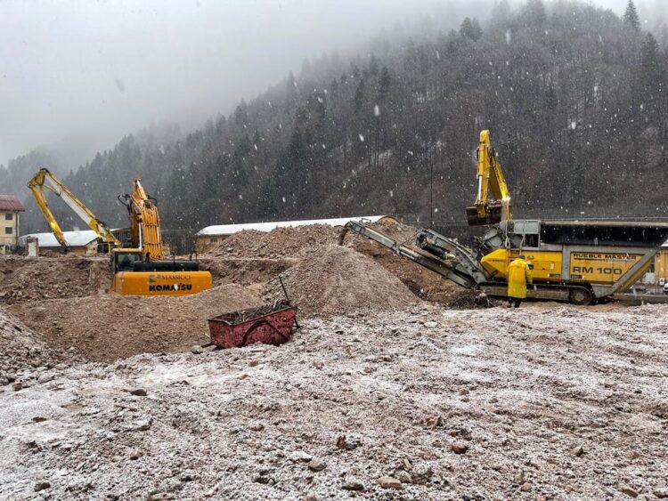 Eco Rent Massicci noleggio mezzi anche sotto la neve