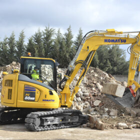 Noleggio escavatore Komatsu PC88