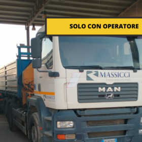 Noleggio autocarro con gru