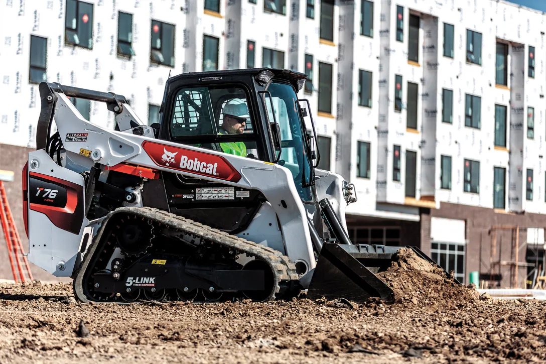 t76-bobcat-3